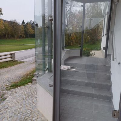 Windfang pulverbeschichtet