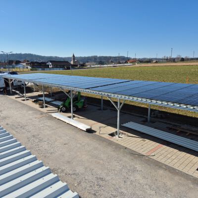 Carports inkl. PV-Paneele